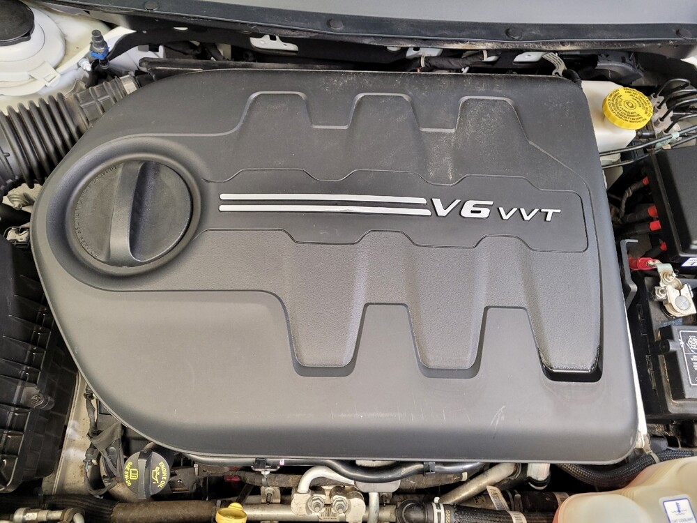 2019 Jeep Cherokee in Columbus, OH 43228 - 18129688 30