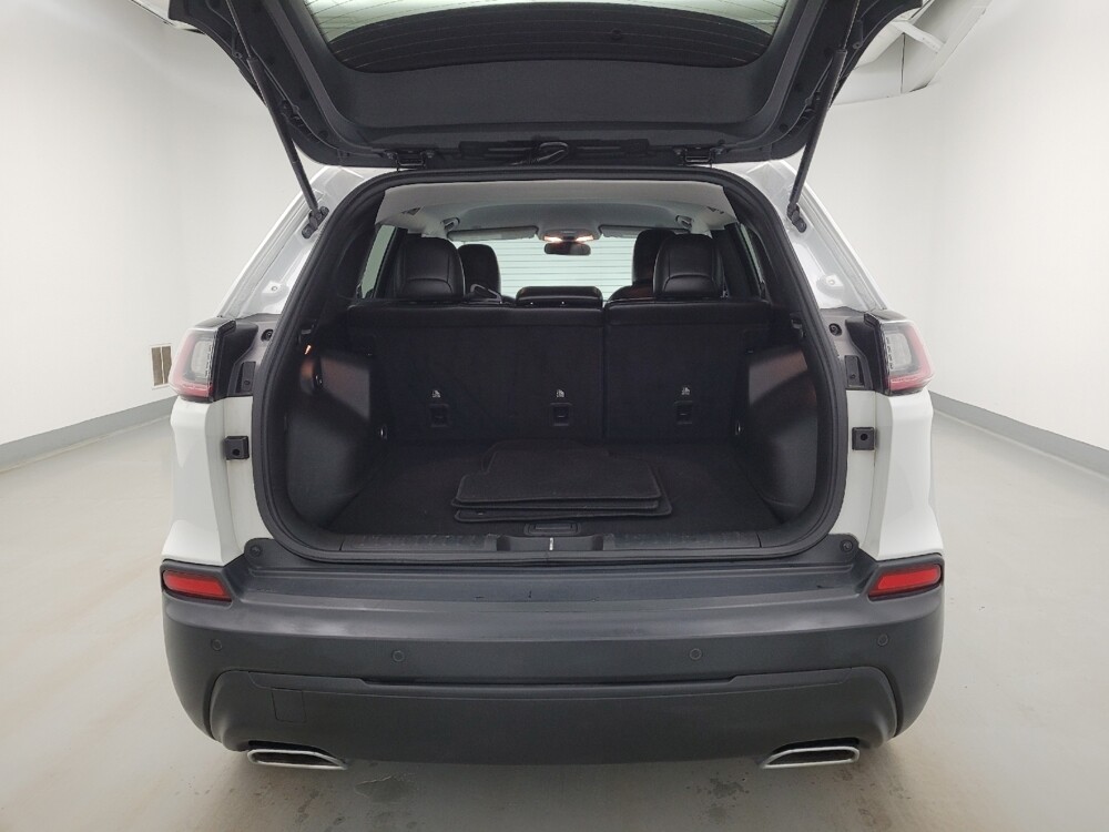 2019 Jeep Cherokee in Columbus, OH 43228 - 18129688 29