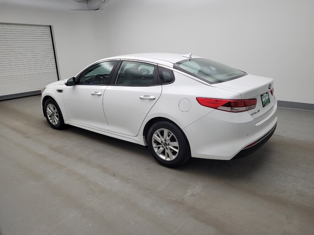 2016 Kia Optima in Cincinnati, OH 45255 - 18129693 3