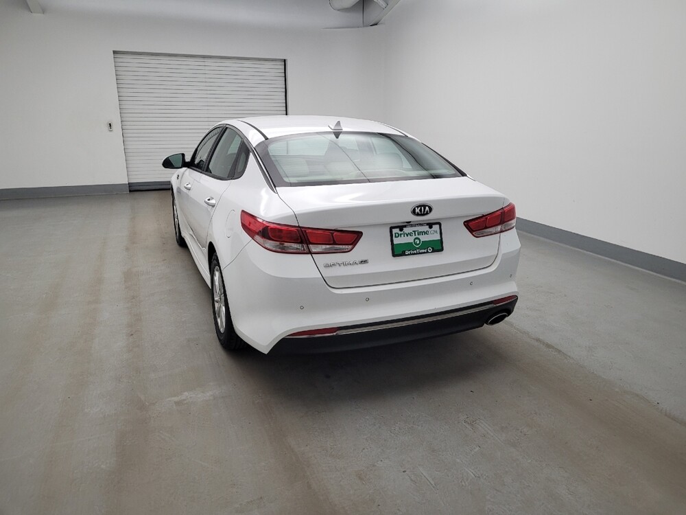 2016 Kia Optima in Cincinnati, OH 45255 - 18129693 6