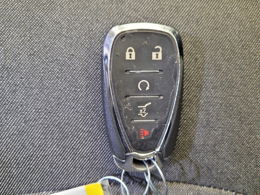 2019 Chevrolet Equinox in Lexington, KY 40509 - 18129695 32