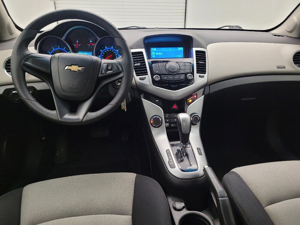 2016 Chevrolet Cruze in Maple Heights, OH 44137 - 18129699 22