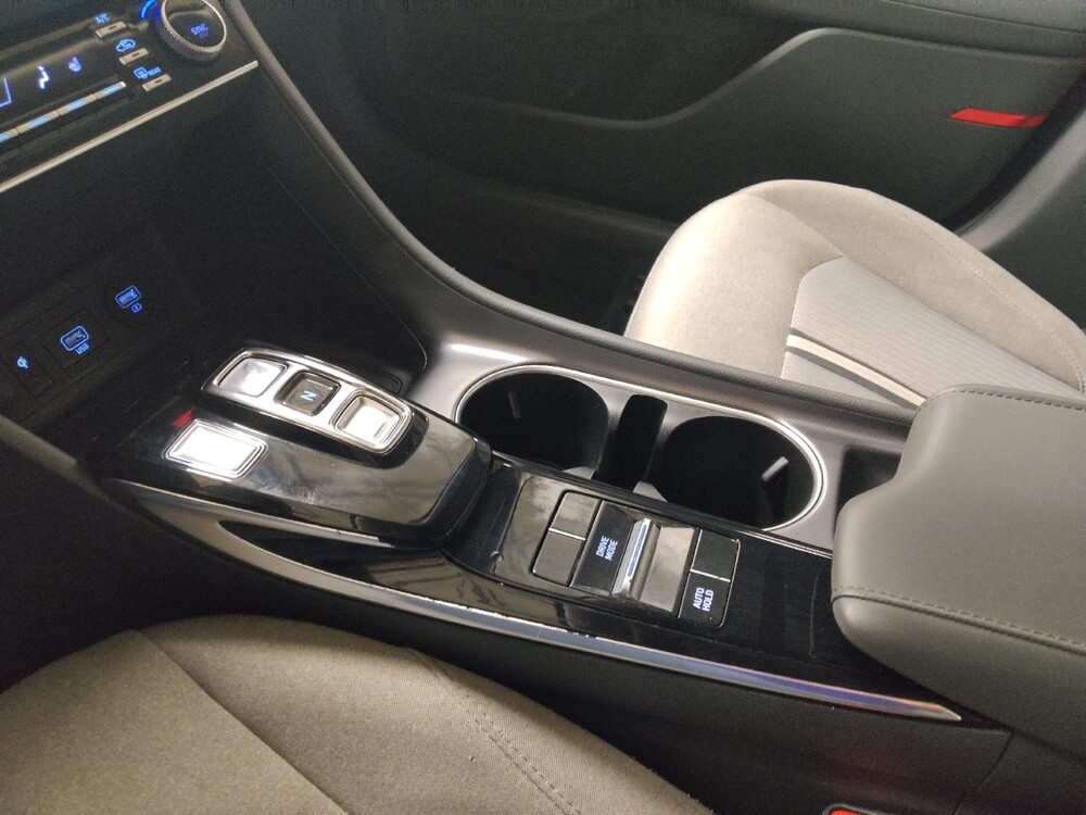 2020 Hyundai Sonata in Knoxville, TN 37923 - 18129700 26