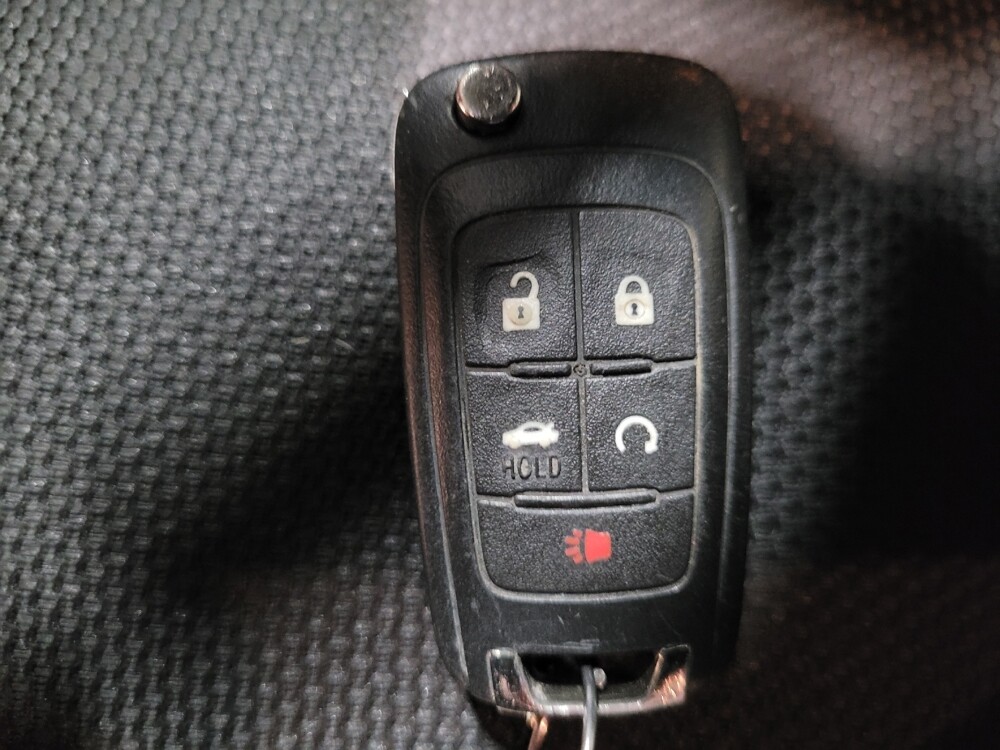 2016 Chevrolet Cruze in Henrico, VA 23223 - 18129708 32