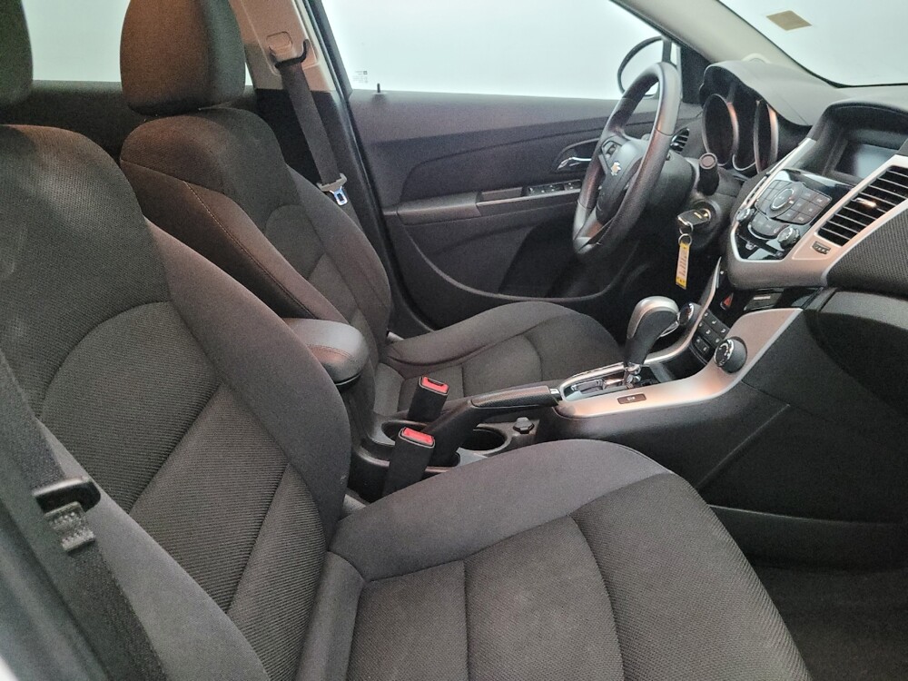 2016 Chevrolet Cruze in Henrico, VA 23223 - 18129708 21