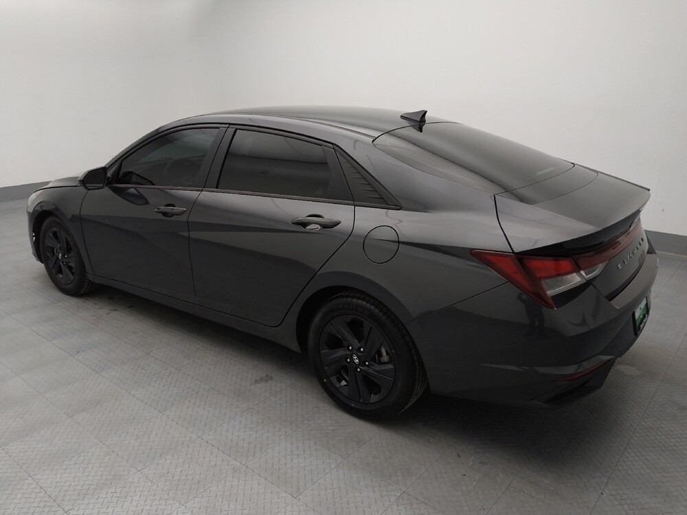 2022 Hyundai Elantra in Wichita, KS 67207 - 18129735 3