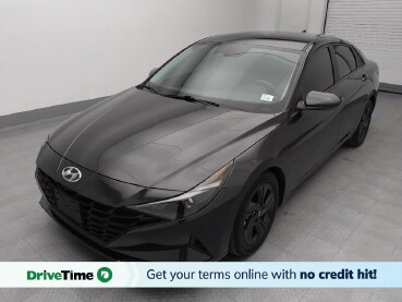 2022 Hyundai Elantra in Wichita, KS 67207