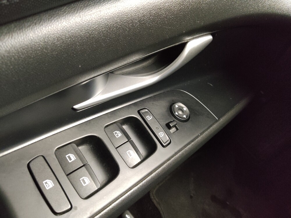 2022 Hyundai Elantra in Wichita, KS 67207 - 18129735 27