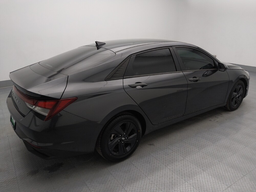 2022 Hyundai Elantra in Wichita, KS 67207 - 18129735 10