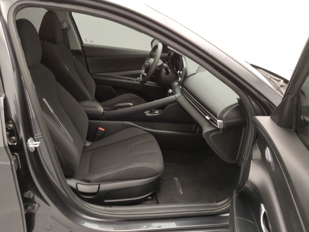 2022 Hyundai Elantra in Wichita, KS 67207 - 18129735 21