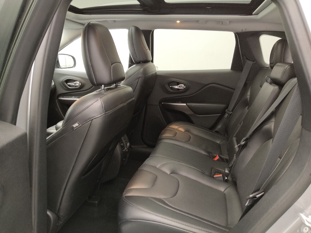 2021 Jeep Cherokee in Gladstone, MO 64118 - 18129736 18