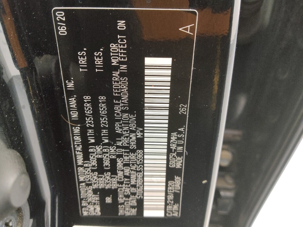 2020 Toyota Highlander in Topeka, KS 66611 - 18129737 33