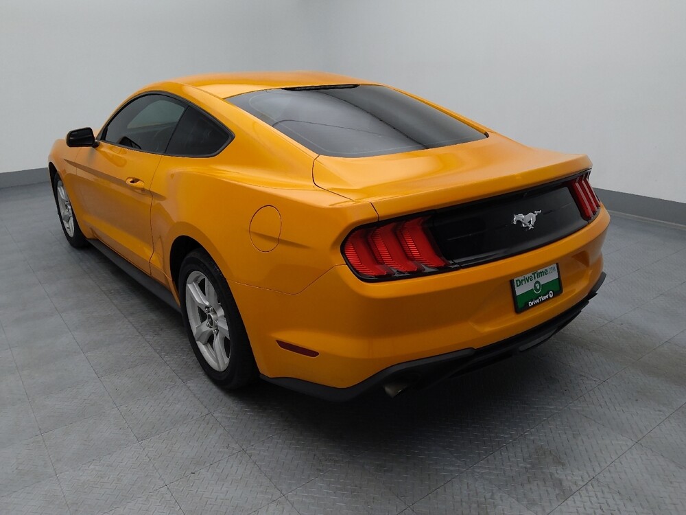 2018 Ford Mustang in Topeka, KS 66611 - 18129738 5