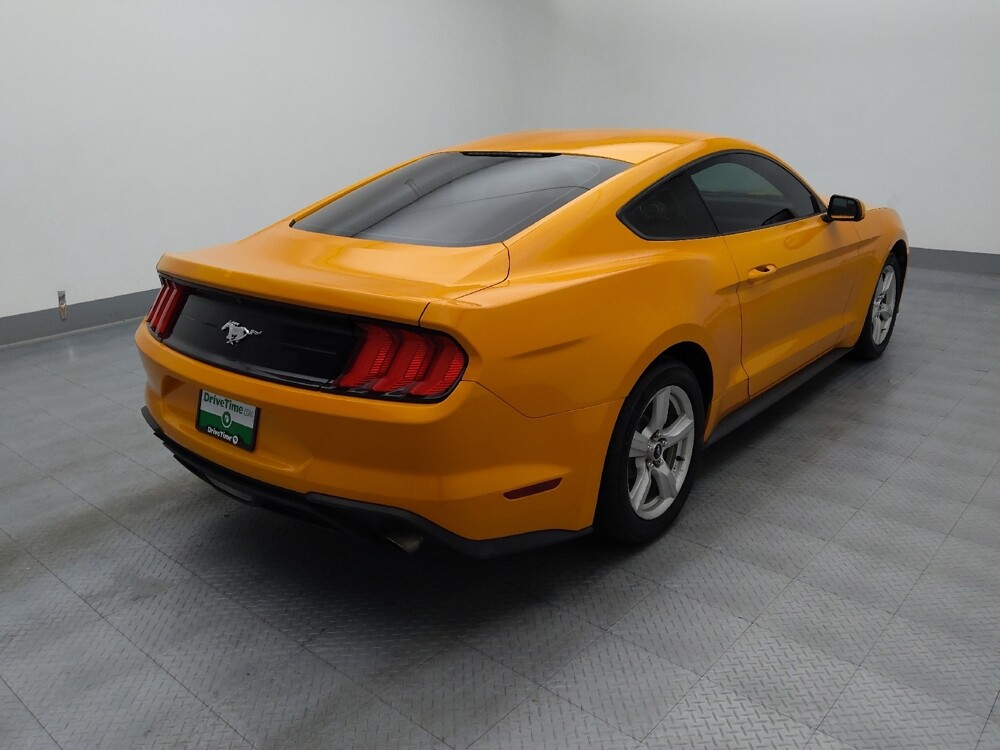 2018 Ford Mustang in Topeka, KS 66611 - 18129738 9