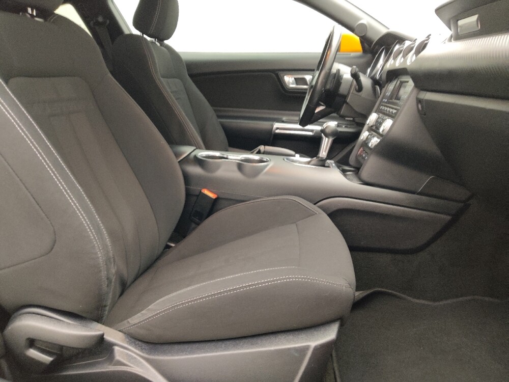 2018 Ford Mustang in Topeka, KS 66611 - 18129738 21