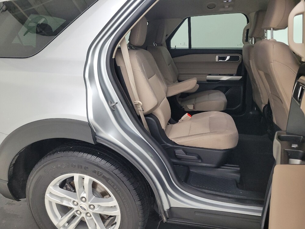 2022 Ford Explorer in St. Louis, MO 63125 - 18129739 19