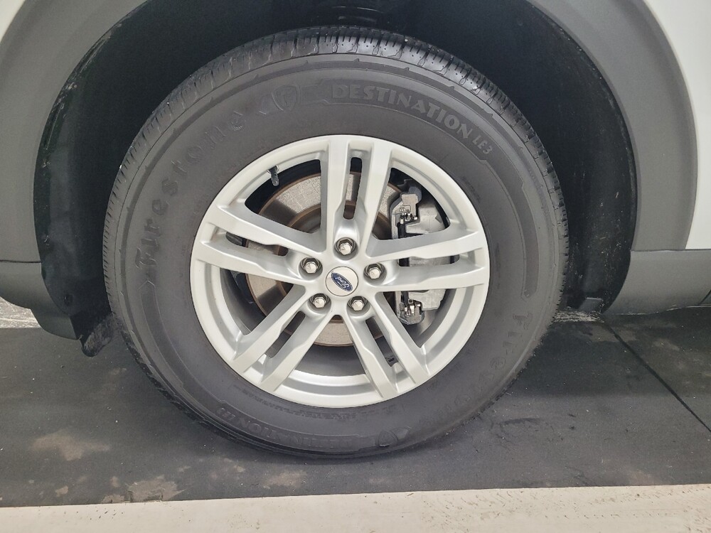 2022 Ford Explorer in St. Louis, MO 63125 - 18129739 31