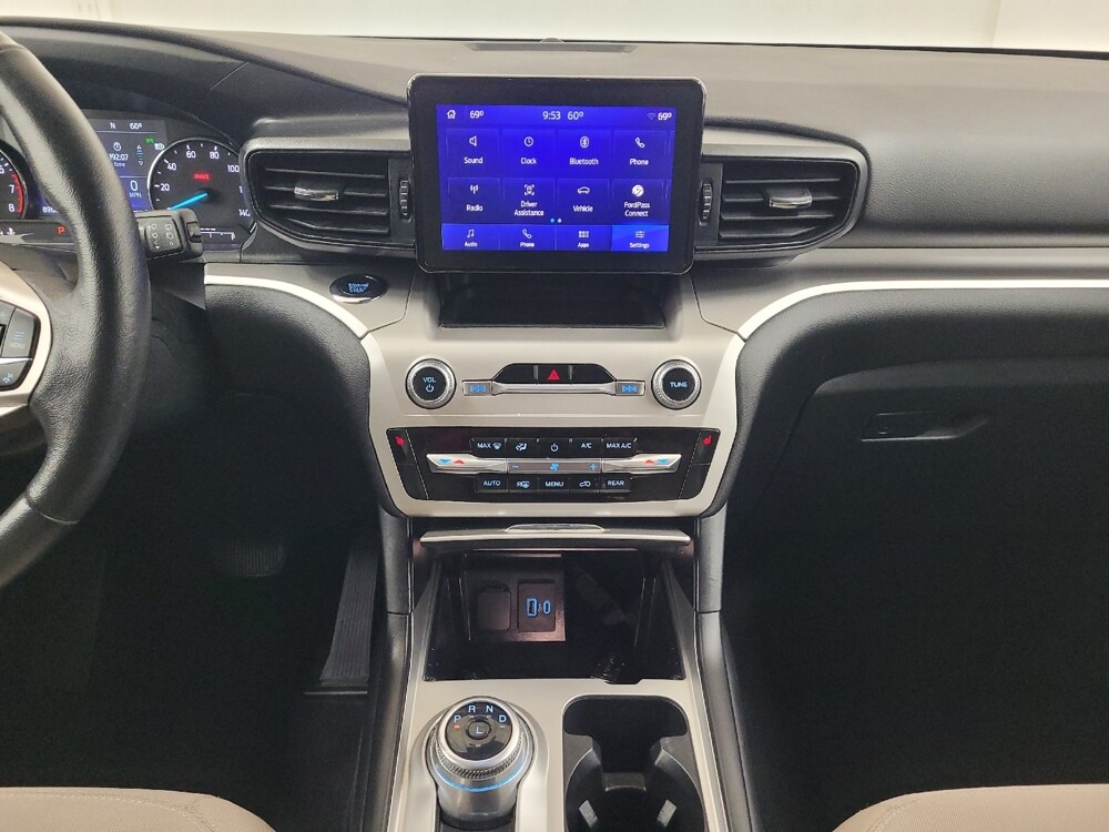 2022 Ford Explorer in St. Louis, MO 63125 - 18129739 25