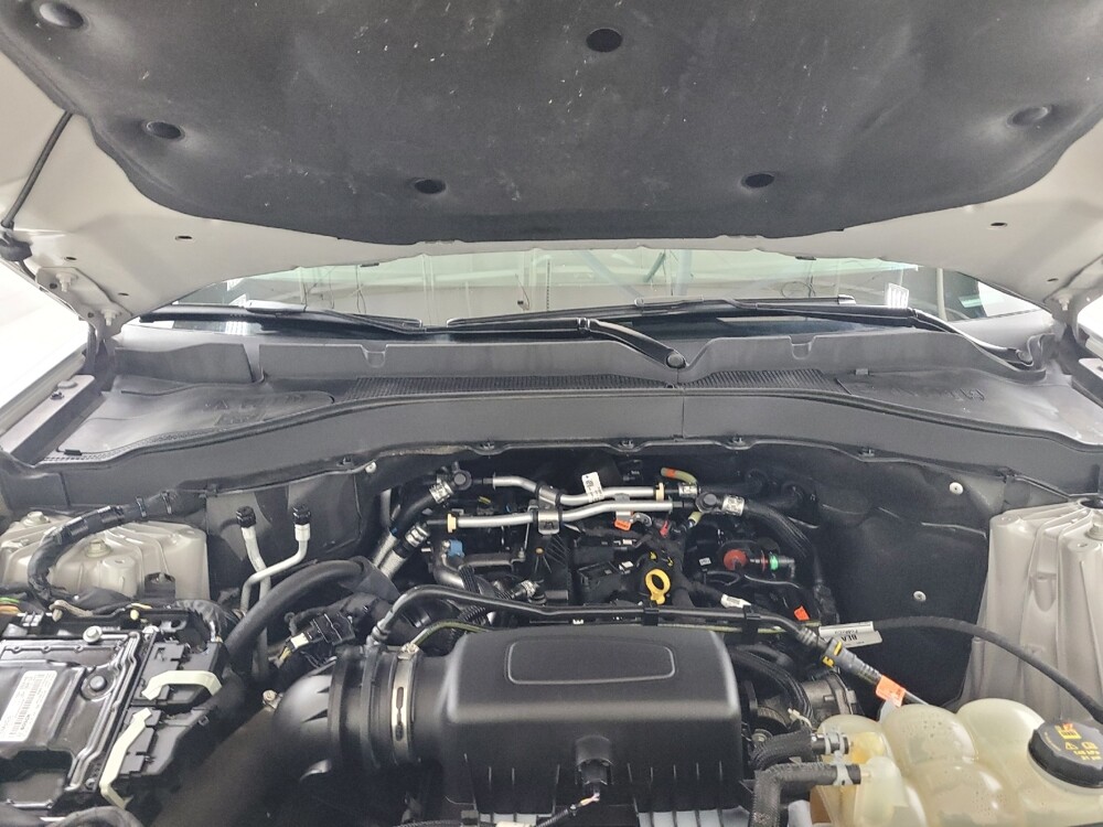 2022 Ford Explorer in St. Louis, MO 63125 - 18129739 30