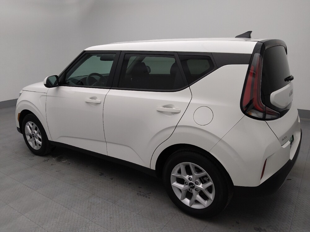 2025 Kia Soul in St. Louis, MO 63136 - 18129740 3