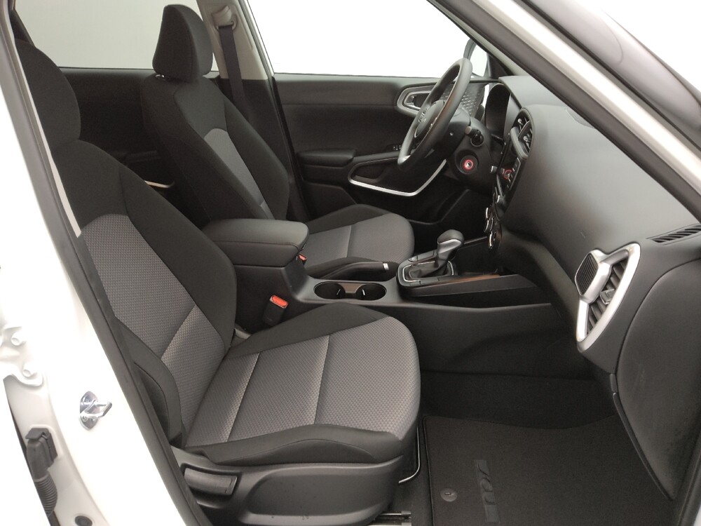 2025 Kia Soul in St. Louis, MO 63136 - 18129740 21