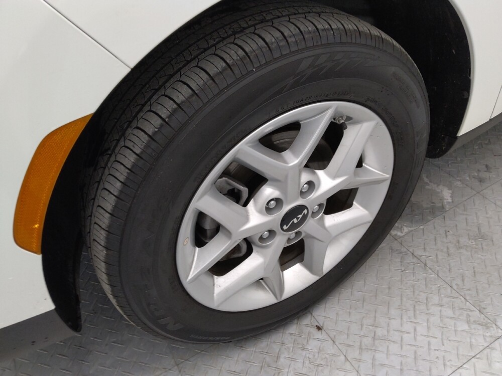 2025 Kia Soul in St. Louis, MO 63136 - 18129740 31