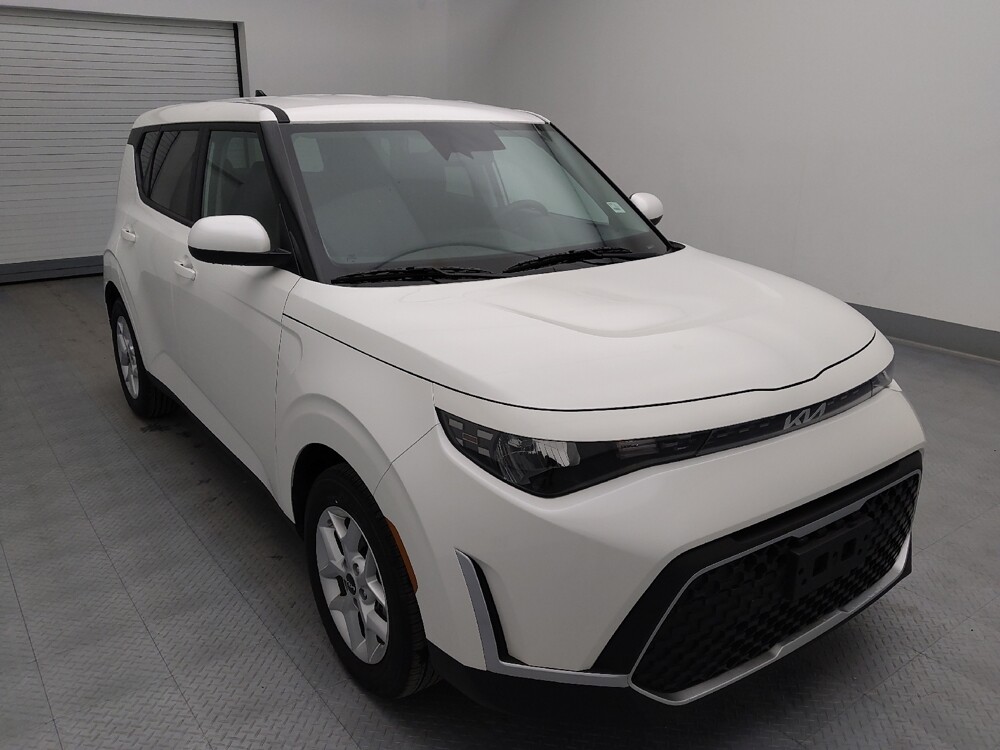 2025 Kia Soul in St. Louis, MO 63136 - 18129740 13