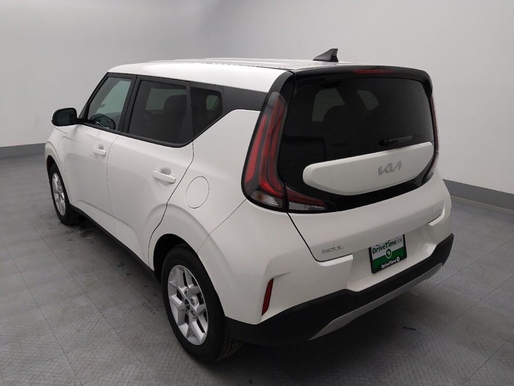 2025 Kia Soul in St. Louis, MO 63136 - 18129740 5
