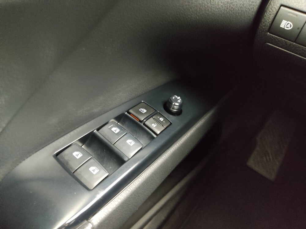 2020 Toyota Camry in Springfield, MO 65807 - 18129741 27