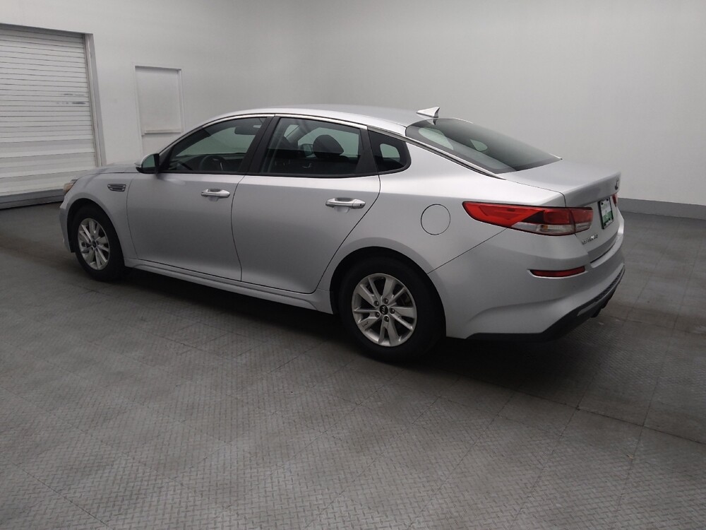 2019 Kia Optima in Gainesville, FL 32609 - 18129750 3