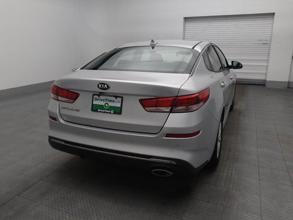 2019 Kia Optima in Gainesville, FL 32609 - 18129750 7