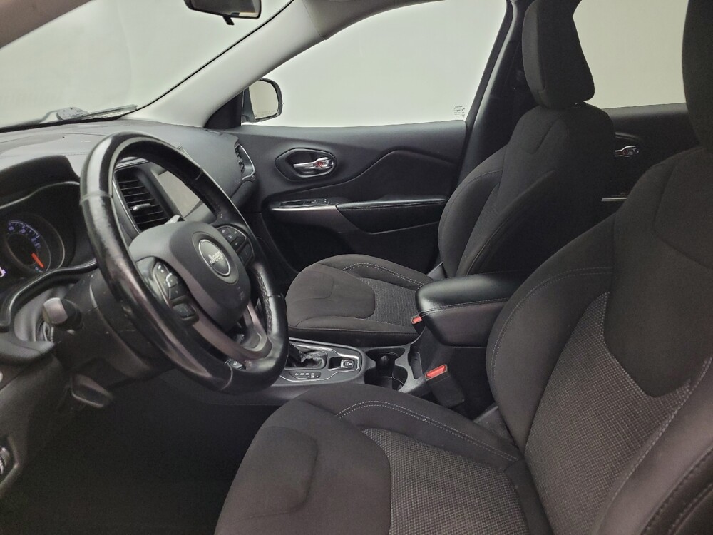 2019 Jeep Cherokee in Taylor, MI 48180 - 18129753 17