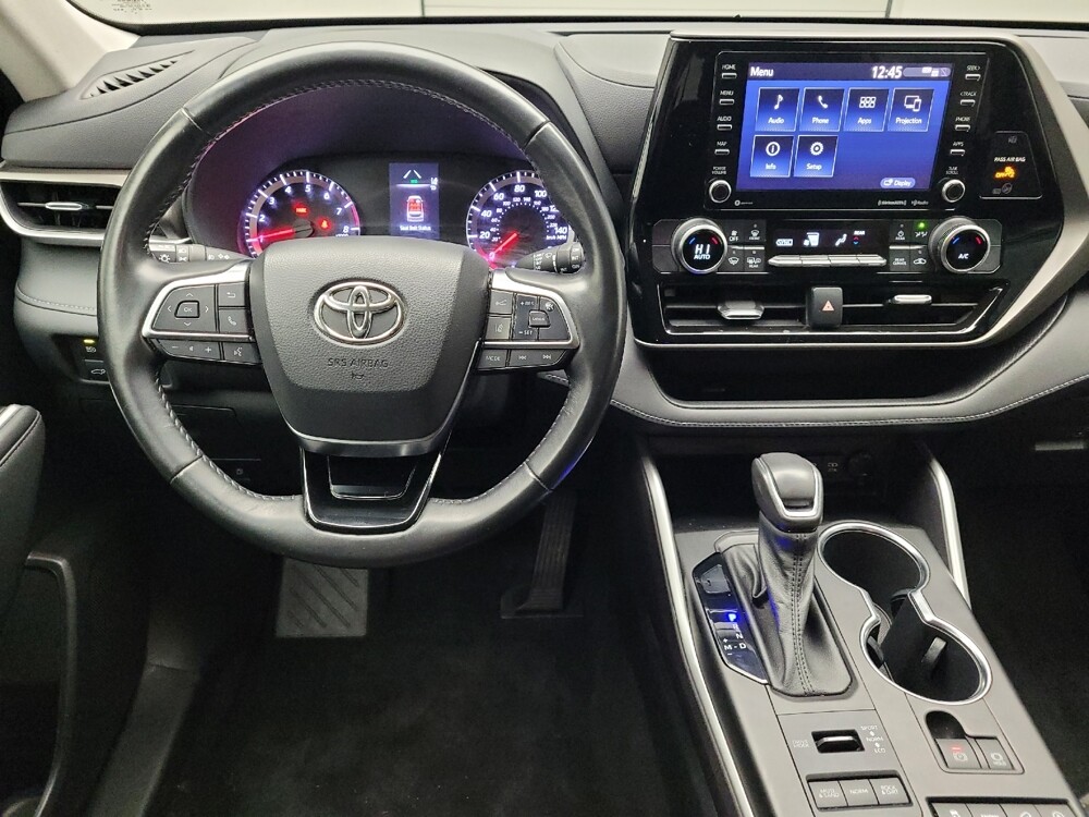 2021 Toyota Highlander in Taylor, MI 48180 - 18129755 22