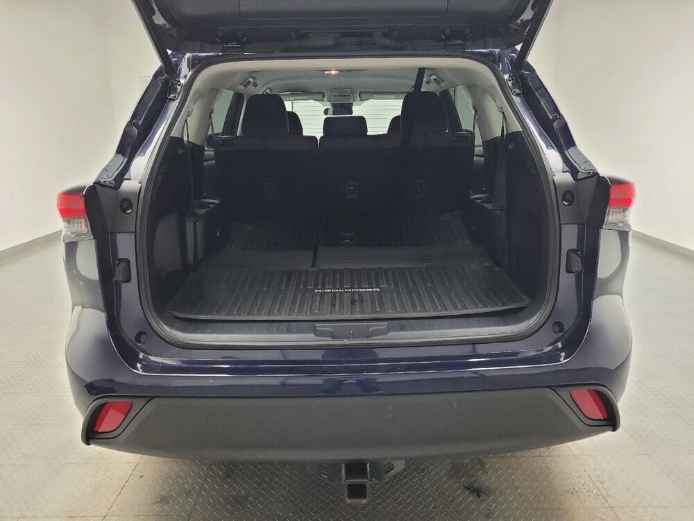 2021 Toyota Highlander in Taylor, MI 48180 - 18129755 29