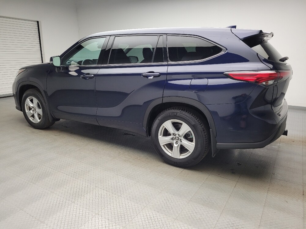 2021 Toyota Highlander in Taylor, MI 48180 - 18129755 3