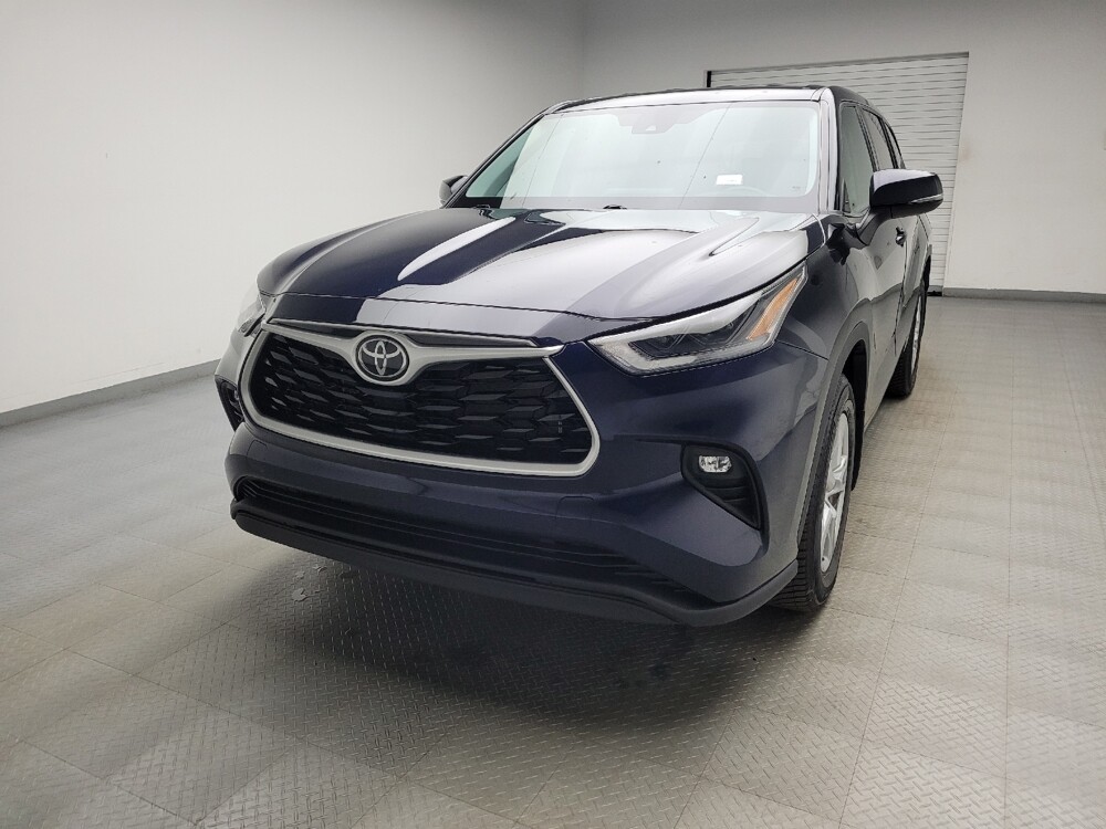2021 Toyota Highlander in Taylor, MI 48180 - 18129755 15