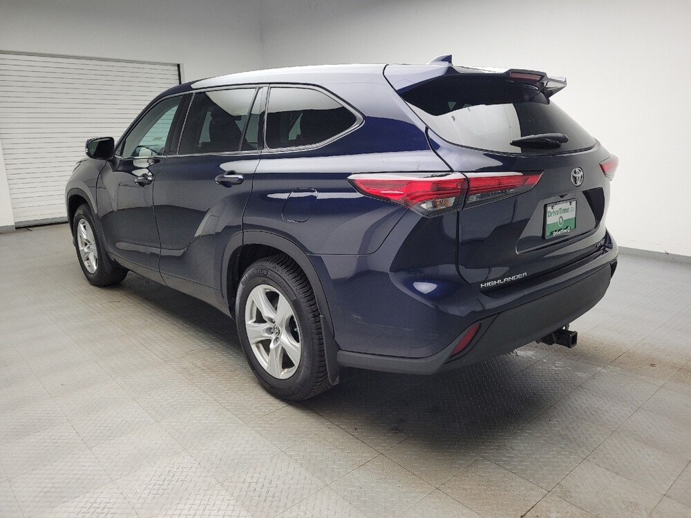 2021 Toyota Highlander in Taylor, MI 48180 - 18129755 5