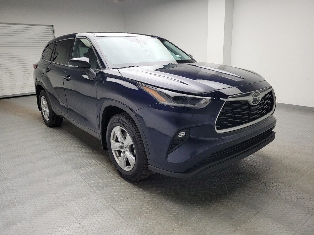 2021 Toyota Highlander in Taylor, MI 48180 - 18129755 13