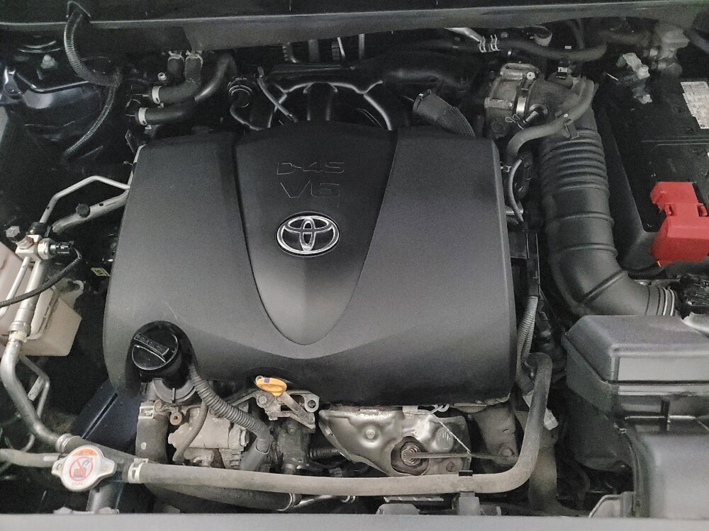 2021 Toyota Highlander in Taylor, MI 48180 - 18129755 30