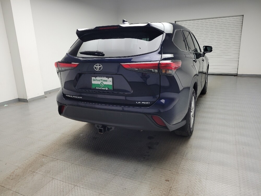2021 Toyota Highlander in Taylor, MI 48180 - 18129755 7