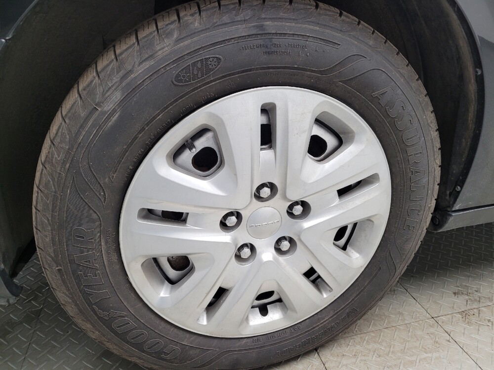 2017 Dodge Grand Caravan in Taylor, MI 48180 - 18129756 31