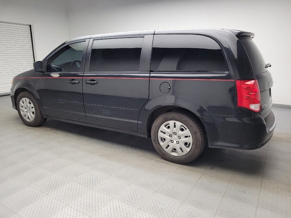 2017 Dodge Grand Caravan in Taylor, MI 48180 - 18129756 3