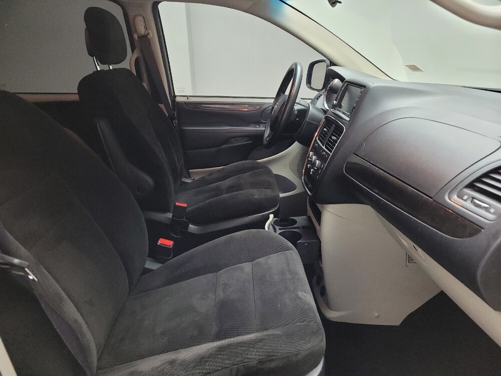 2017 Dodge Grand Caravan in Taylor, MI 48180 - 18129756 21