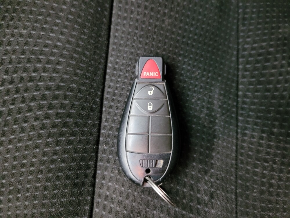 2017 Dodge Grand Caravan in Taylor, MI 48180 - 18129756 32