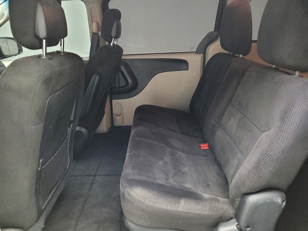 2017 Dodge Grand Caravan in Taylor, MI 48180 - 18129756 18