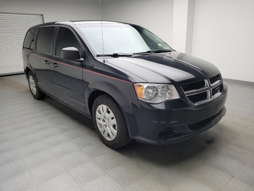 2017 Dodge Grand Caravan in Taylor, MI 48180 - 18129756 13
