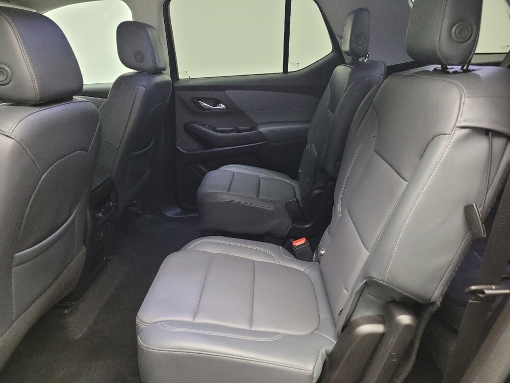 2018 Chevrolet Traverse in Taylor, MI 48180 - 18129757 18