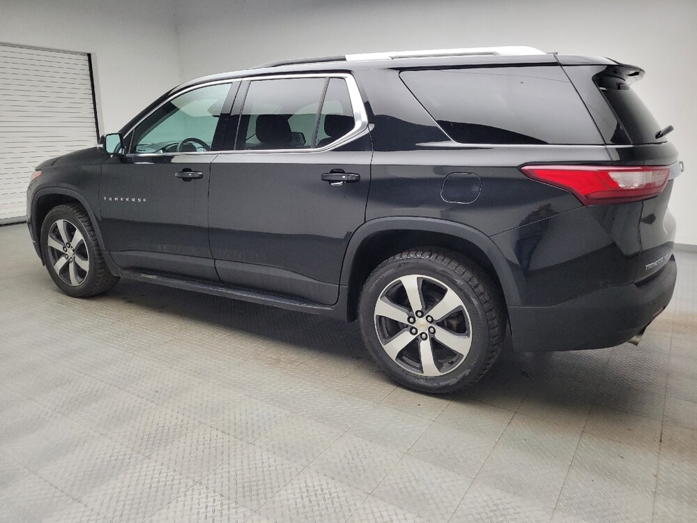 2018 Chevrolet Traverse in Taylor, MI 48180 - 18129757 3