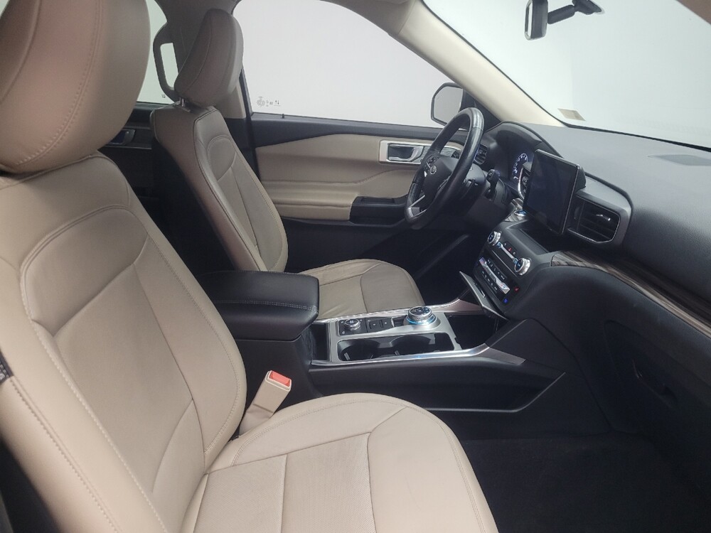 2020 Ford Explorer in Indianapolis, IN 46219 - 18129762 21