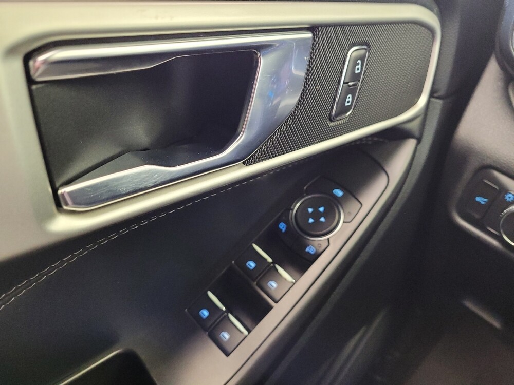 2020 Ford Explorer in Lexington, KY 40509 - 18129765 27